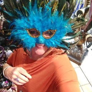 Meet your Posher, Leslie